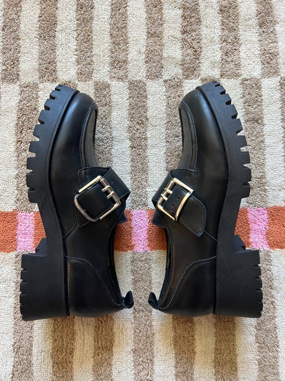NWOT Black Marc Fisher Platform Loafers, size 8 - Picture 5 of 7